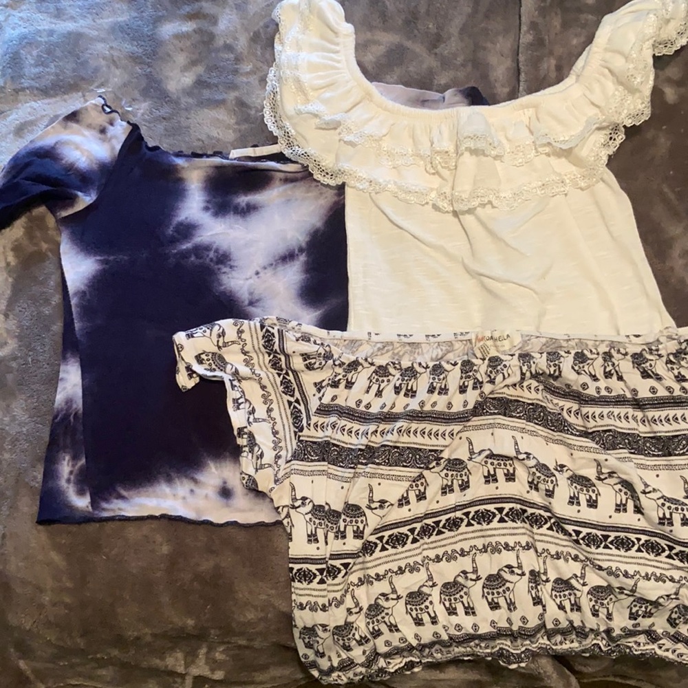 Off the shoulder shirt bundle